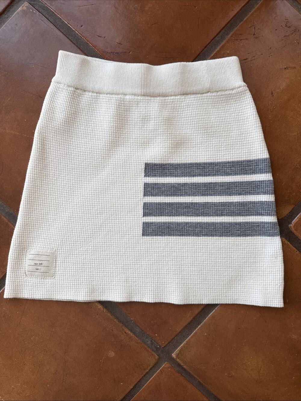 Thom Browne 4-Bar Waffle Knit Mini Skirt Size 2 White Gray Stripe Pull On